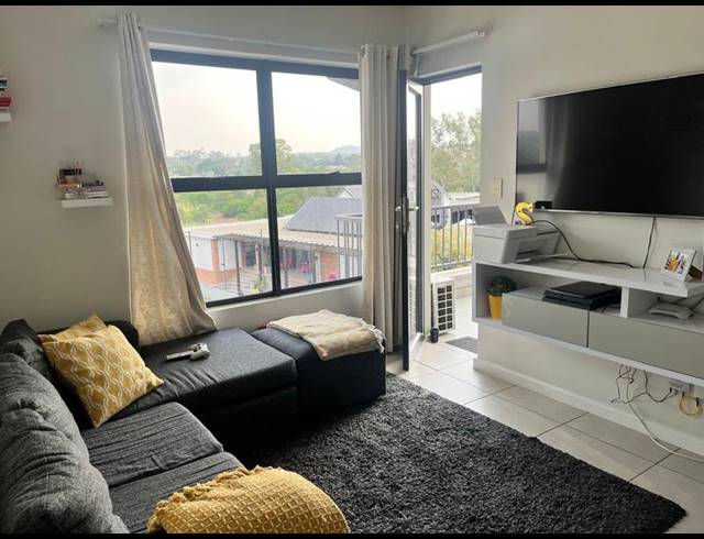 1 BEDROOM APARTMENT FOR SALE IN OLIVEDALE